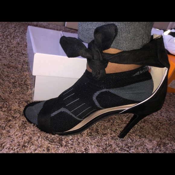 SHEIN Shoes - Picture 5 of 5